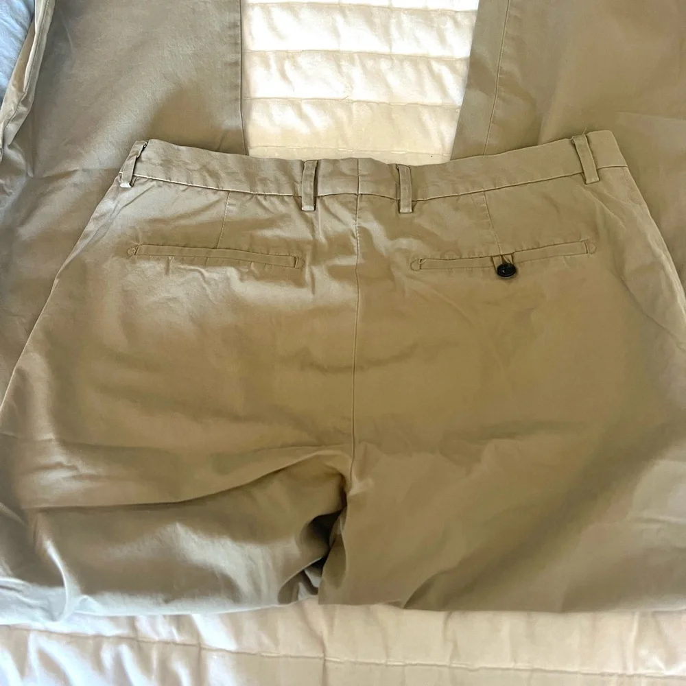 Banana Republic Men's Classic Chino Dress Pants in dark khaki or olive